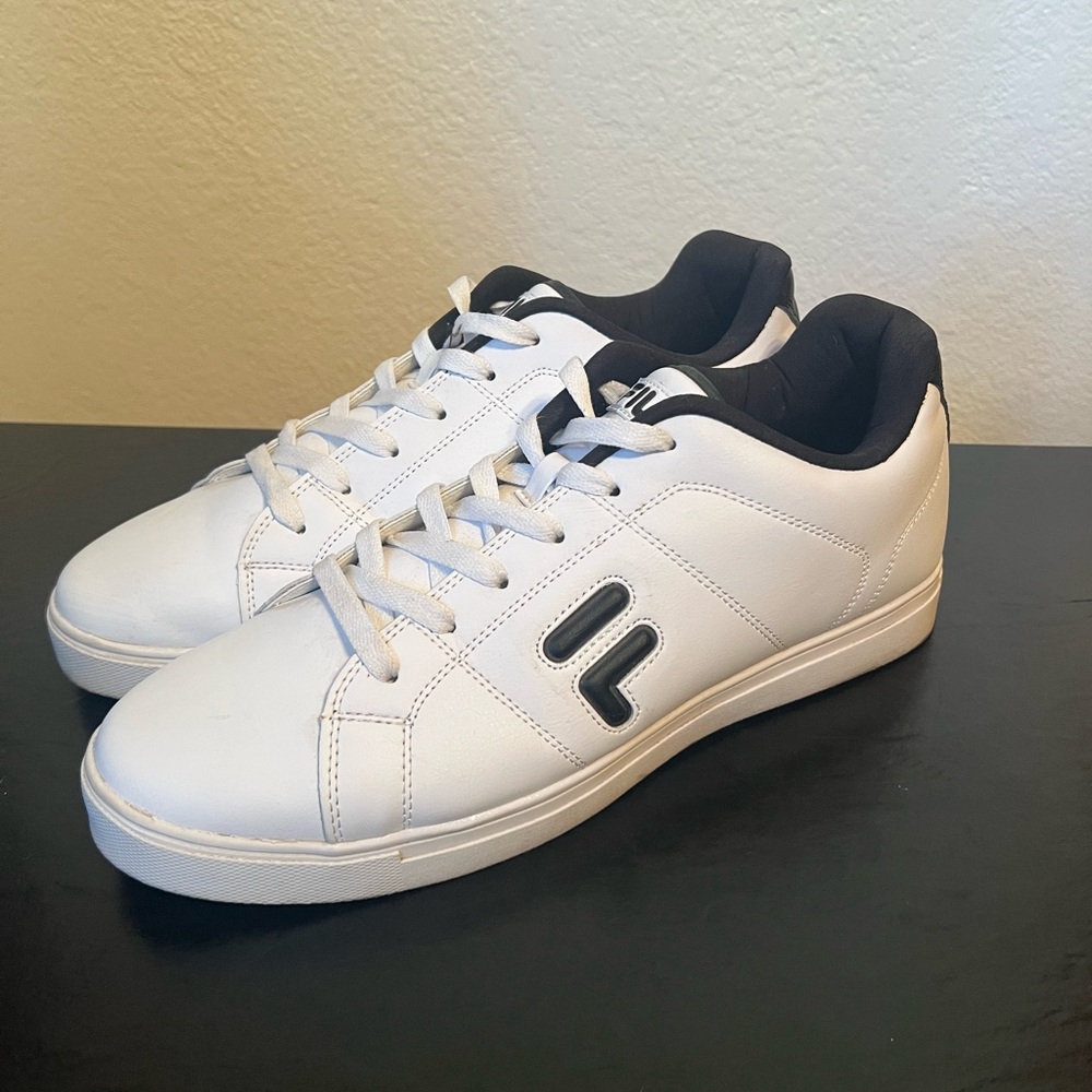 Fila Charleston Mens White Sneakers Shoes size 12